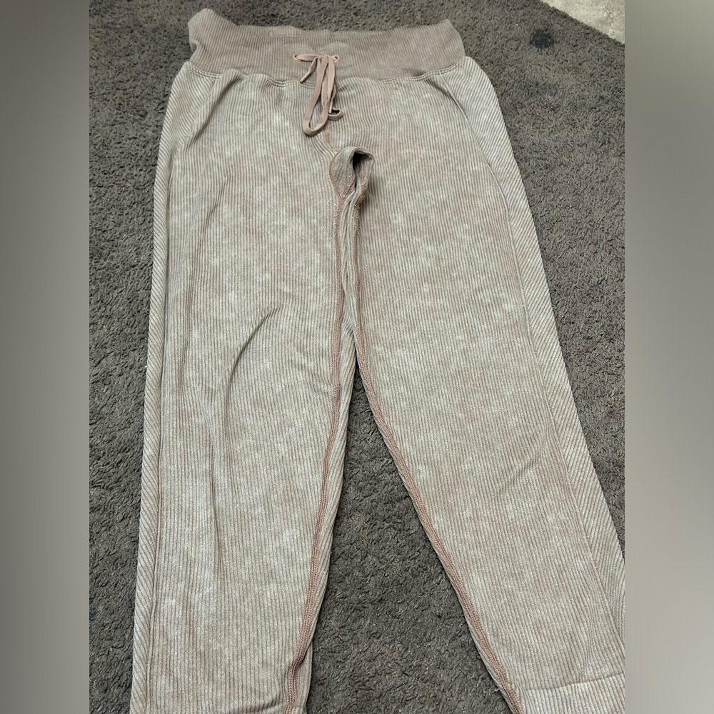 Pink joggers - Picture 1 of 5